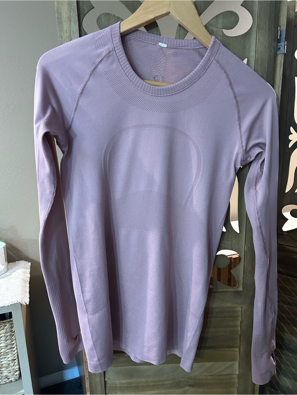 Lululemon Mauve Long Sleeve Run Swiftly Size 8